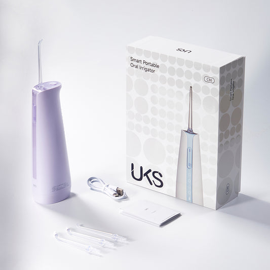 Water Flosser C30 PRO Water flosser, portable home oral hygiene device for orthodontic use.